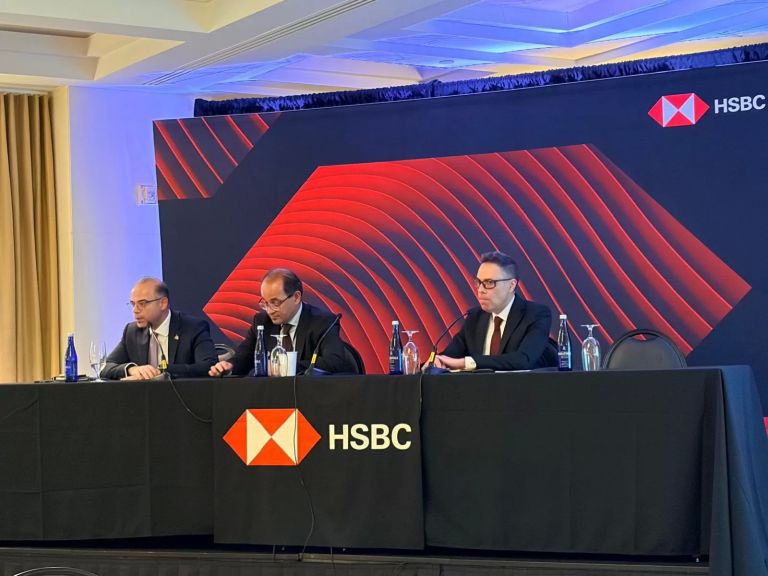 جانب من الجلسة