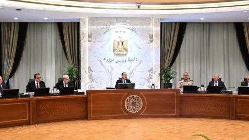 مجلس الوزراء يٌفوض وزير الاتصالات في التوقيع على اتفاقيات مع شركات عالمية