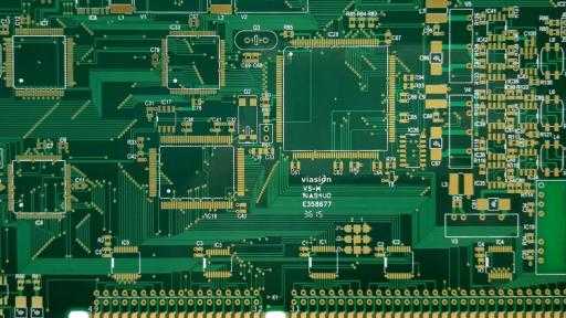 صراع الشرق الأوسط يرفع أسعار الدوائر الإلكترونية ويهدد صناعة التكنولوجيا