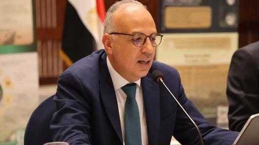 وزير الري: تنسيق بين أجهزة الوزارة لتأمين احتياجات مياه الشرب