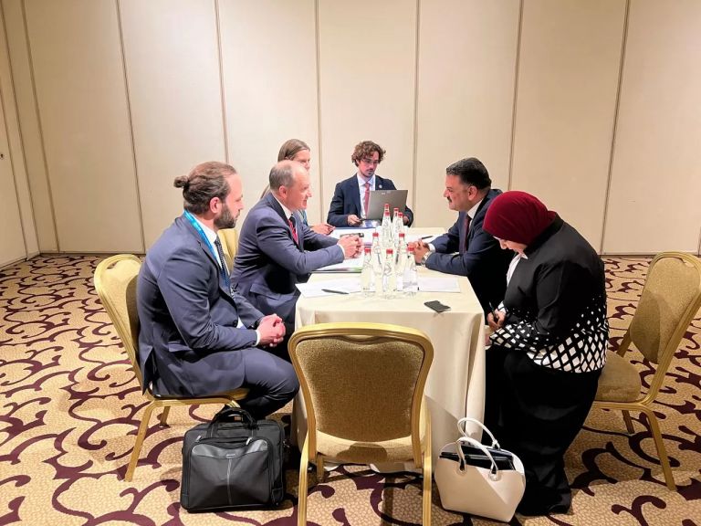 جانب من اللقاءت