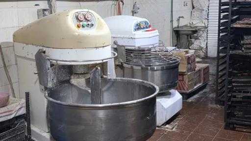 شرطة التموين تضبط مصنعًا لإنتاج المواد الغذائية دون ترخيص