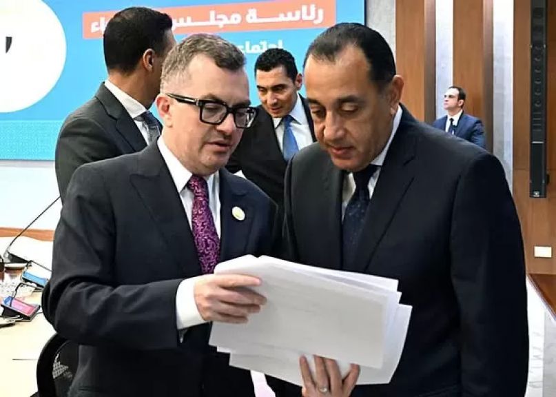 رئيس الوزرء ووزير التخطيط