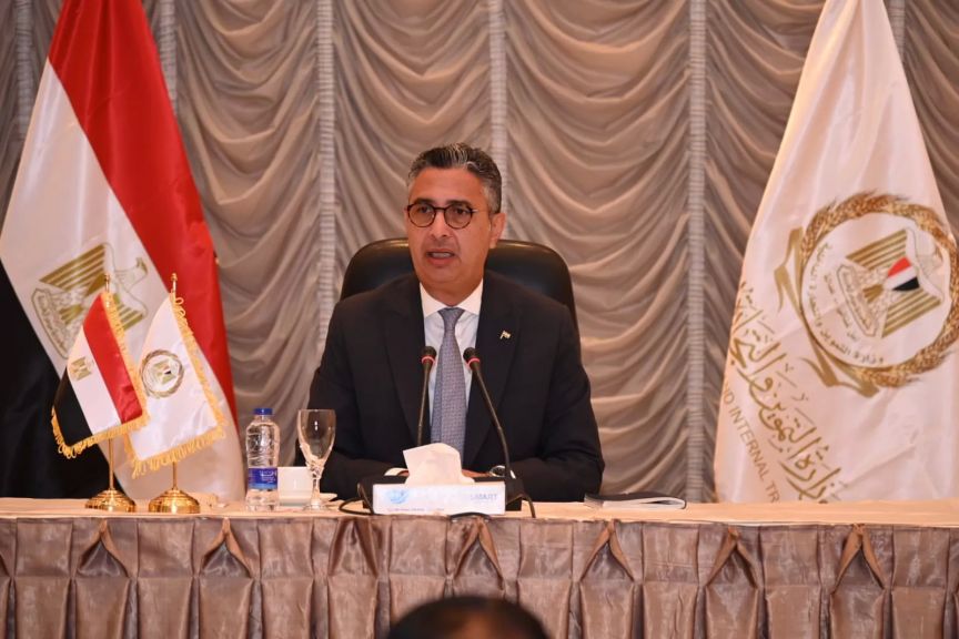 وزير التموين