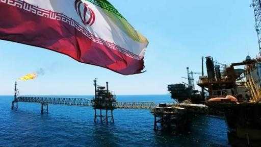 واشنطن تفرض عقوبات على شبكات شحن النفط الإيراني إلى الصين