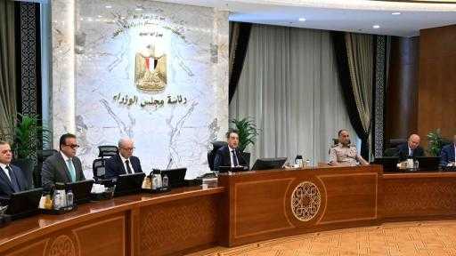 رئيس الوزراء يُوجه بتكثيف الحملات الرقابية على الأسواق والتأكد من توافر السلع