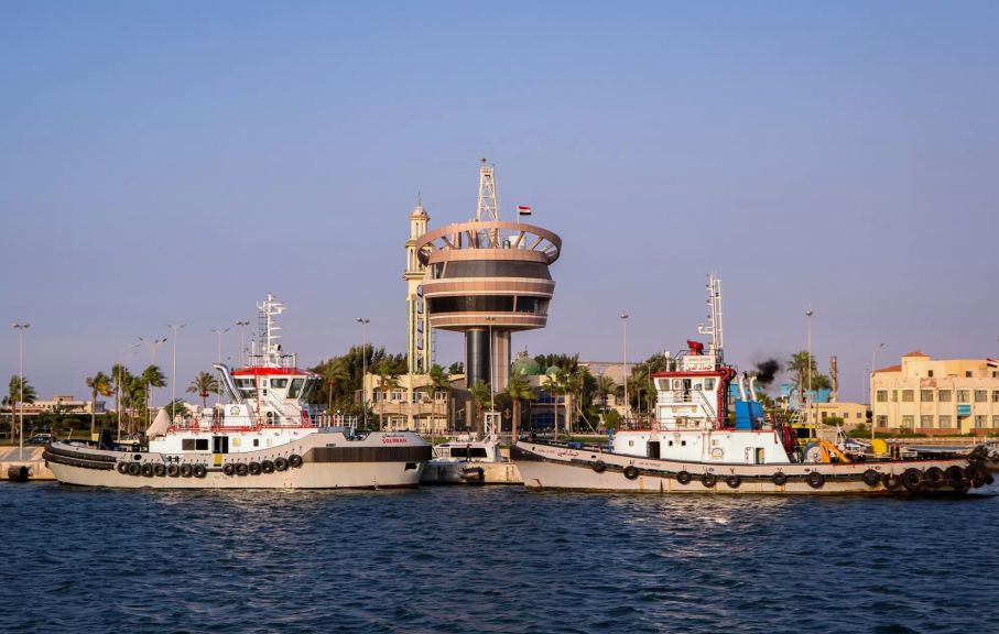 ميناء دمياط