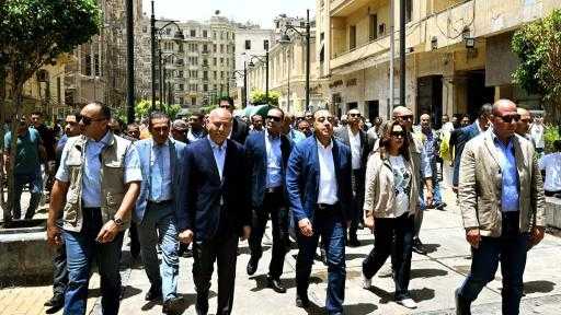 رئيس الوزراء يتفقد مشروع تحسين الصورة البصرية للميادين بوسط البلد| صور