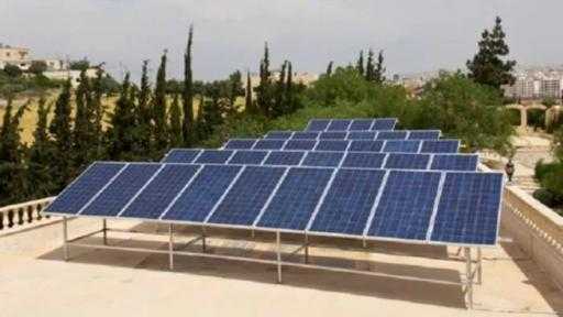 إعفاء المواطنين من شروط تركيب ألواح شمسية أعلى أسطح المنازل.. وزارة الكهرباء توضح