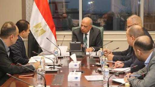 الطاقة المتجددة في الصدارة.. وزير الكهرباء يبحث مع «تحيا مصر» مستجدات مشروعات 7470 ميجاوات