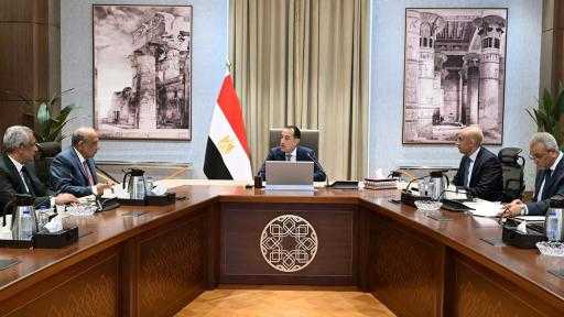 رئيس الوزراء: نسعى لتطوير مصانع الإنتاج الحربي والاستفادة من قدراتها التصنيعية لتوفير احتياجات الوزارات