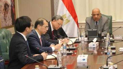 وزير الكهرباء يبحث مع ”China Energy” و”EPPEI” مستقبل الطاقة المتجددة وتخزين الكهرباء