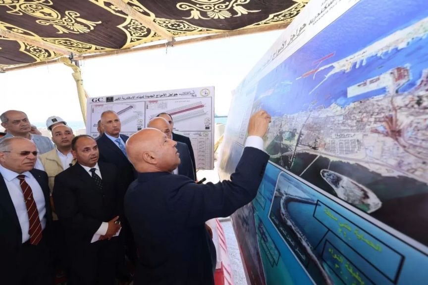 جولة الوزير