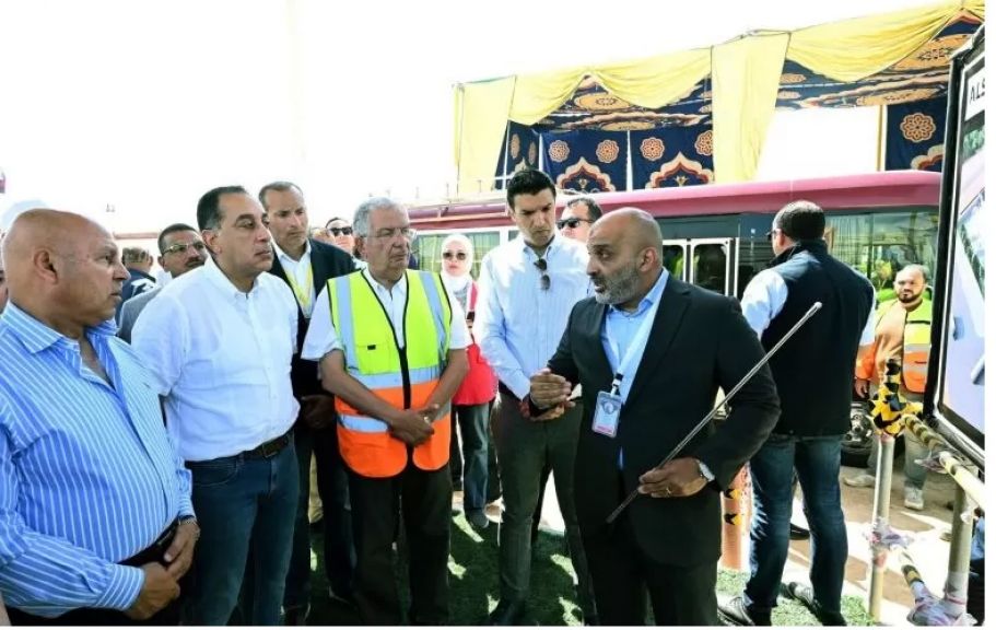 رئيس الوزراء يتفقد مجمع ألستوم الصناعي