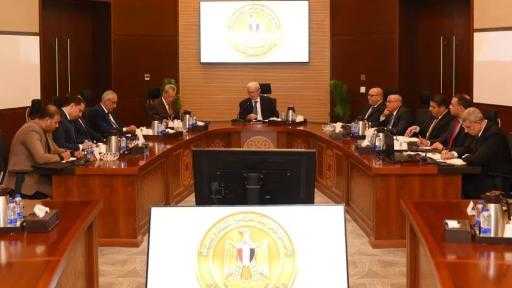 نائب رئيس الوزراء يُناقش مقترحات تعظيم العوائد الاقتصادية للشركات المملوكة للدولة نائب رئيس الوزراء يُناقش مقترحات تعظيم العوائد الاقتصادية للشركات المملوكة للدولة
