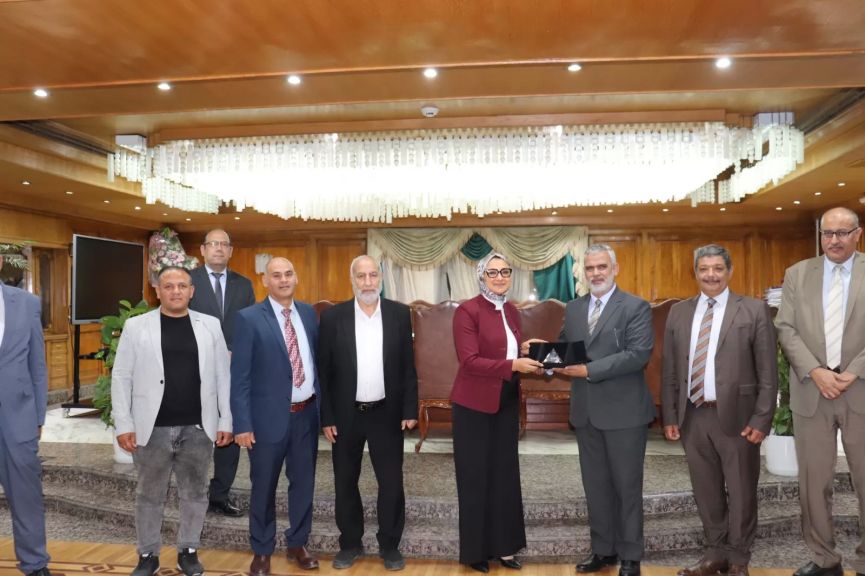 محافظ الوادي الجديد في ضيافة هيئة الطاقة الذرية