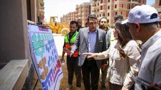 34 عمارة.. وزيرة الإسكان تتفقد مشروع ”ديارنا” بالتجمع الثالث