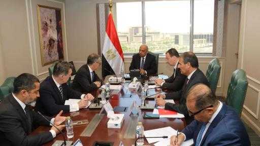 وزير الكهرباء يبحث مع وفد البنك الأوروبي لإعادة الإعمار تعزيز الشراكة والتعاون وزير الكهرباء يبحث مع وفد البنك الأوروبي لإعادة الإعمار تعزيز الشراكة والتعاون
