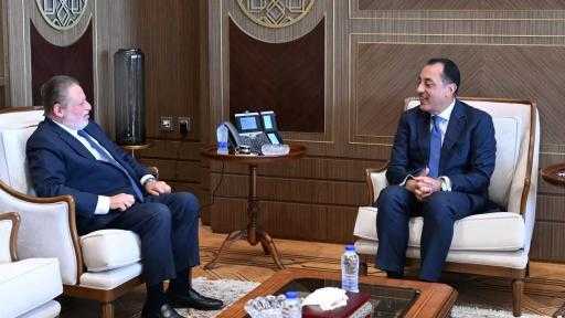 رئيس الوزراء ومحافظ البنك المركزي ينسقان لتوفير المزيد من احتياطيات السلع والمنتجات... رئيس الوزراء ومحافظ البنك المركزي ينسقان لتوفير المزيد من احتياطيات السلع والمنتجات البترولية