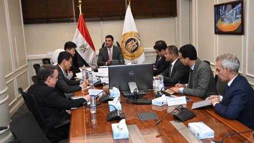 وزير الصناعة يبحث مع سامسونج مشروعاتها الحالية وخططها التوسعية في المستقبل