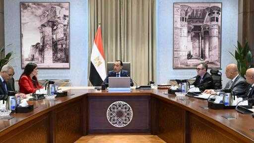 رئيس الوزراء يُوجه بإعداد دراسة نهائية عن العروض المقدمة من الشركات لتنفيذ محطات التحلية