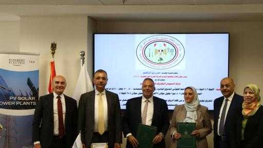 السويدي إليكتريك توقع مع «نقل الكهرباء» 3 عقود استراتيجية لتنفيذ خطوط جديدة بجهد 500 كيلوفولت