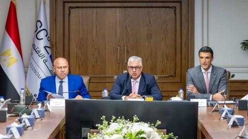 412 مشروعًا متعاقد عليها بـ”اقتصادية قناة السويس” باستثمارات 16.4 مليار دولار 412 مشروعًا متعاقد عليها بـ”اقتصادية قناة السويس” باستثمارات 16.4 مليار دولار