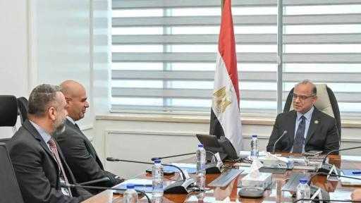 وزير الاستثمار يُناقش مع ”بروكتر آند جامبل” خططها المستقبلية للتوسع في التصنيع... وزير الاستثمار يُناقش مع ”بروكتر آند جامبل” خططها المستقبلية للتوسع في التصنيع المحلي وزيادة الصادرات