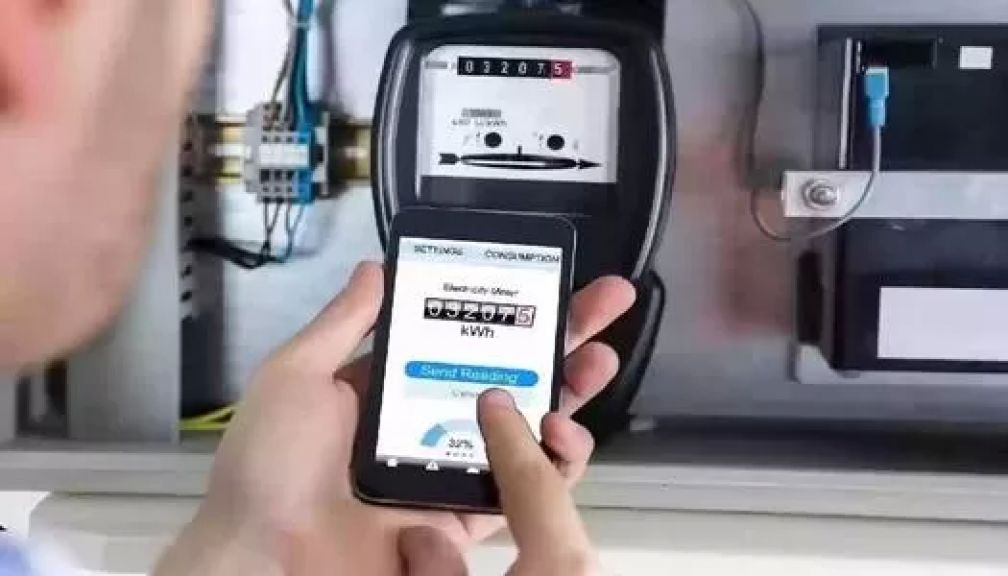 قراء لعدادات الكهرباء