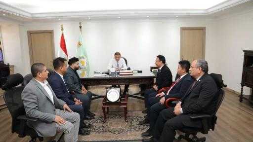 وزير الزراعة يُناقش مع شركة صينية خططهم المستقبلية للتوسع في صناعة الأعلاف... وزير الزراعة يُناقش مع شركة صينية خططهم المستقبلية للتوسع في صناعة الأعلاف والأمصال
