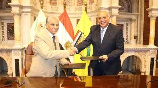 ”بحوث الصحراء” و”سيدارى” يُوقعان مذكرة تفاهم لتعزيز التعاون في مكافحة التصحر ”بحوث الصحراء” و”سيدارى” يُوقعان مذكرة تفاهم لتعزيز التعاون في مكافحة التصحر