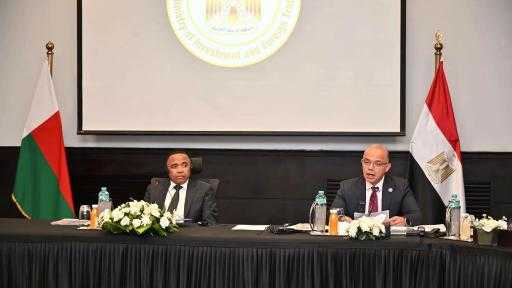 وزير الاستثمار: مصر تعمل على إطلاق صندوق للاستثمار في إفريقيا بالشراكة مع... وزير الاستثمار: مصر تعمل على إطلاق صندوق للاستثمار في إفريقيا بالشراكة مع القطاع الخاص