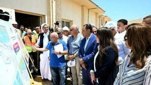 رئيس الوزراء يتفقد محطات تحلية مياه الرميلة بمطروح رئيس الوزراء يتفقد محطات تحلية مياه الرميلة بمطروح