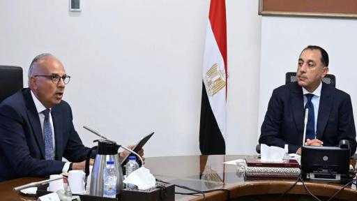 وزير الري يستعرض جهود الدولة لاستعادة شواطئ الإسكندرية وحمايتها