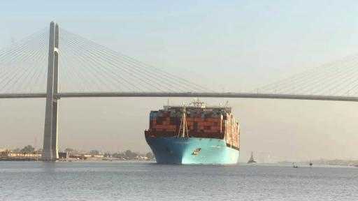 سفينة الحاويات BANGKOK MAERSK تعبر قناة السويس للمرة الأولى متجهة إلى سنغافورة