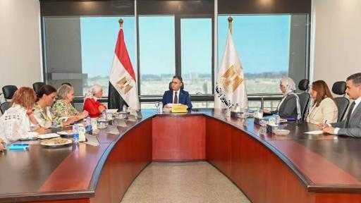 وزير التموين يُناقش مع برنامج الأغذية العالمي إعداد مؤشر لقياس كفاءة الأسواق... وزير التموين يُناقش مع برنامج الأغذية العالمي إعداد مؤشر لقياس كفاءة الأسواق وتطوير منظومة شكاوى المواطنين