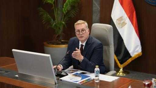 وزير البترول: تطوير معامل التكرير والتوسع في قدرات التخزين والتداول في مقدمة... وزير البترول: تطوير معامل التكرير والتوسع في قدرات التخزين والتداول في مقدمة أولويات القطاع