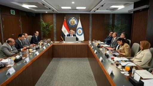 ”أنابيب البترول” تنقل 8.2 مليارات طن-كم وترفع السعات التخزينية إلى 460 ألف متر مكعب خلال 2025/2026