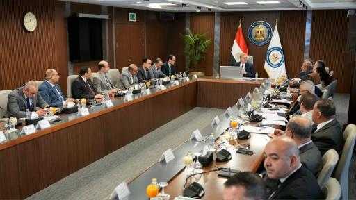 ”أسيوط لتكرير البترول” تنتج منتجات بترولية بقيمة 3 مليارات دولار خلال 2025/2026 ”أسيوط لتكرير البترول” تنتج منتجات بترولية بقيمة 3 مليارات دولار خلال 2025/2026