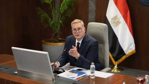 وزير البترول يُصدر حركة تعيينات بشركة ”بتروجاس”