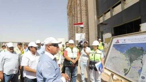 وزير النقل يتابع التجهيزات النهائية للتشغيل التجريبي للقطار الكهربائي السريع