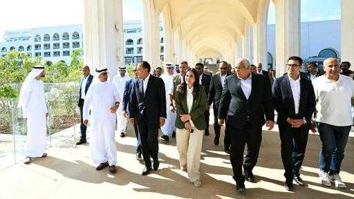 رئيس الوزراء يتفقد فندق ”بورتالونا” ومشروع ”وادي يم” برأس الحكمة.. ويثمن حجم الإنجاز الميداني المتسارع