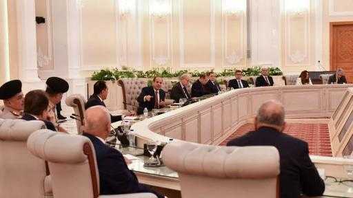 الرئيس السيسي: مصر لديها موارد هائلة ويجب العمل على حسن استغلالها الرئيس السيسي: مصر لديها موارد هائلة ويجب العمل على حسن استغلالها