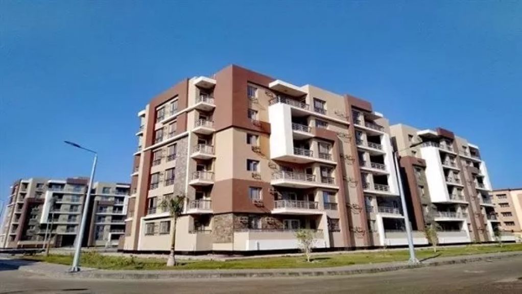 شقق الإسكان