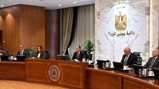 رئيس الوزراء يُوجه المحافظين بتكثيف الحملات الرقابية على الأسواق وإلزام المنافذ بوضع الأسعار على السلع