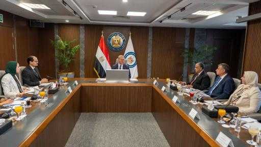 ”البترول”: استثمارات البحث والإنتاج بلغت 4.5 مليارات دولار خلال 2025/2026 ”البترول”: استثمارات البحث والإنتاج بلغت 4.5 مليارات دولار خلال 2025/2026