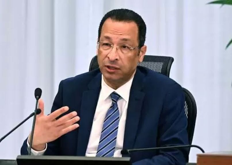 وزير الاتصالات