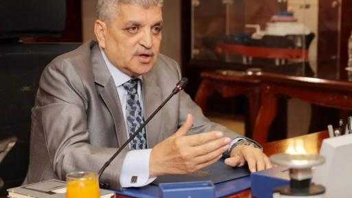 ”ربيع” يُناقش مع ممثلي 20 خط وتوكيل ملاحي خطط زيادة أعداد السفن... ”ربيع” يُناقش مع ممثلي 20 خط وتوكيل ملاحي خطط زيادة أعداد السفن العابرة لقناة السويس