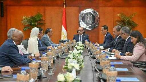 وزير الاستثمار يُناقش مع ”الفطيم” الإماراتية التعاون بمجالات الخدمات اللوجستية والمجمعات التجارية... وزير الاستثمار يُناقش مع ”الفطيم” الإماراتية التعاون بمجالات الخدمات اللوجستية والمجمعات التجارية والطاقة