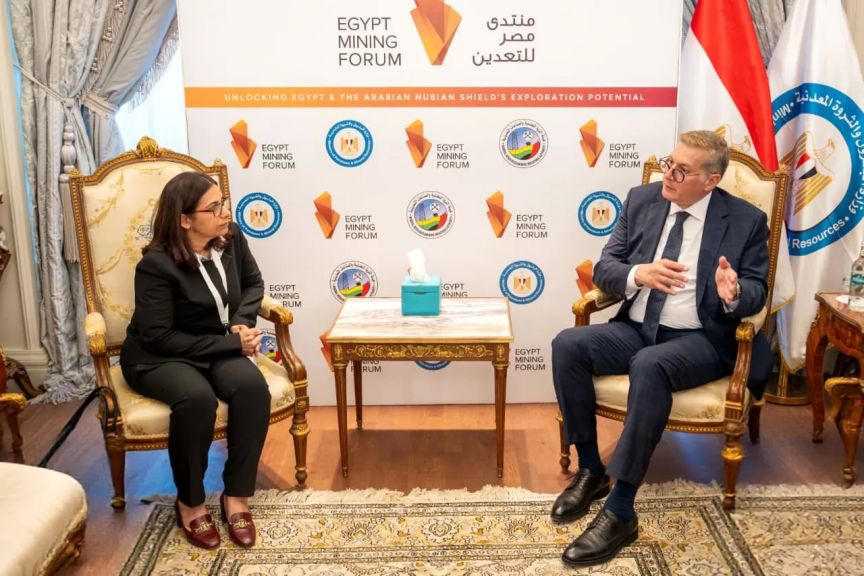 لقاء اليوم
